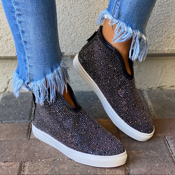Rhinestone Embellished Laceless High Top Sneakers - Picture 4 of 16
